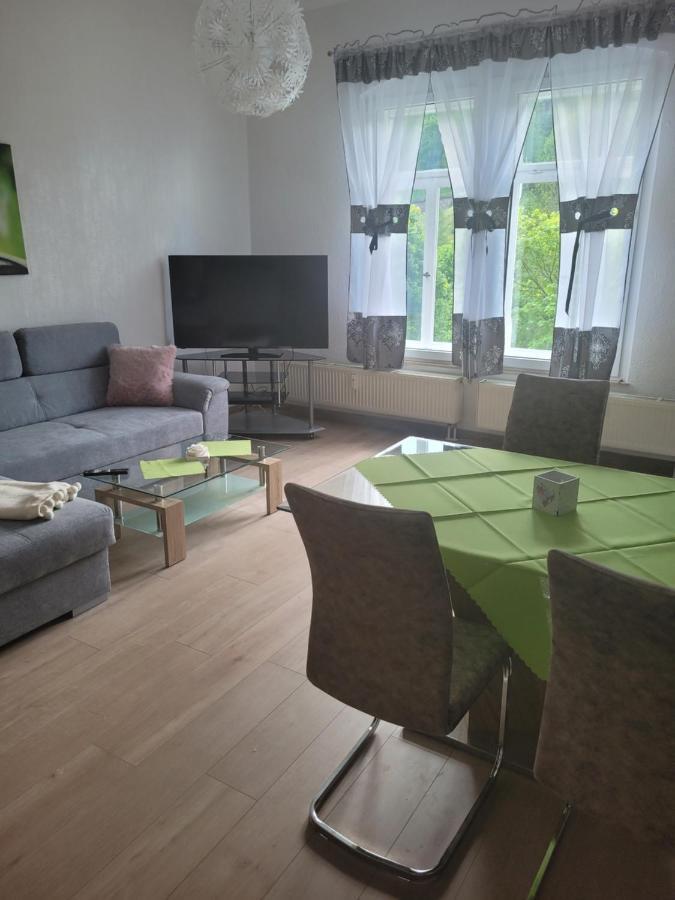 Ferienwohnung Rote-Villa 2 حصن مارينبيرغ المظهر الخارجي الصورة